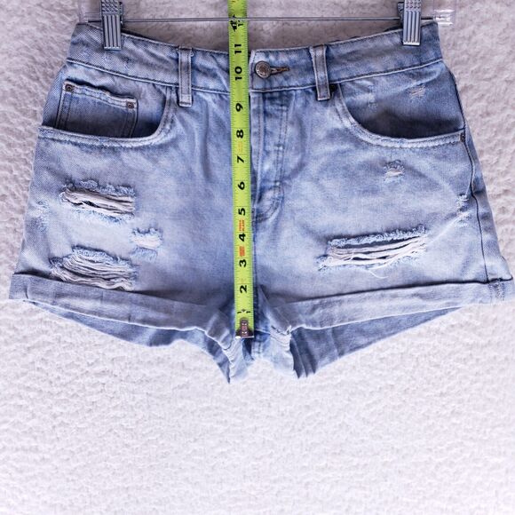 FOREVER 21 Destroyed Button Fly Rolled Cuff Jean Shorts Women Size 28 High Rise - Picture 3 of 7
